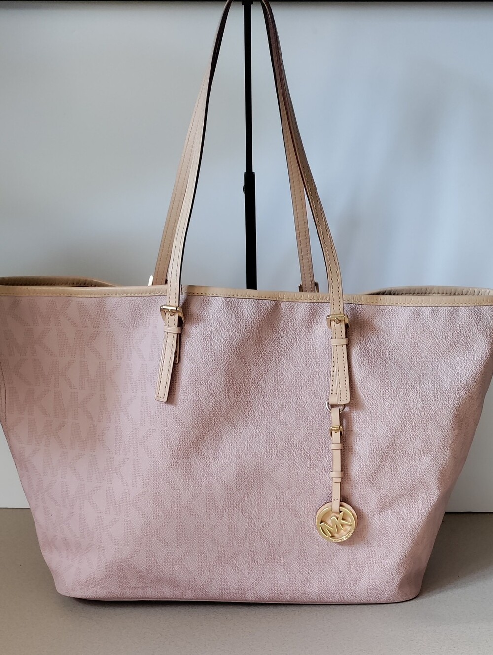 Michael Kors Jet Set Travel Pale Pink Logo Large Tote with Gold Charm